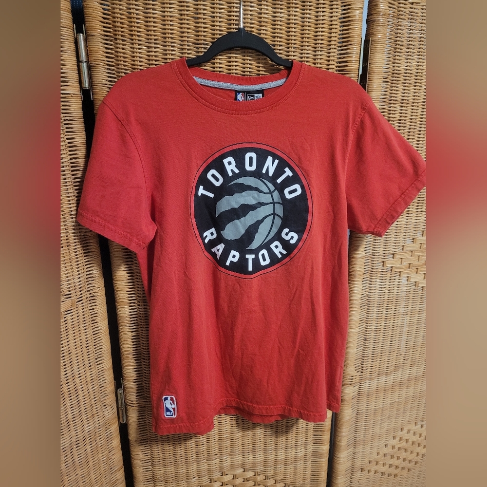 🏀🏀New Era Toronto Raptors T Shirt🏀